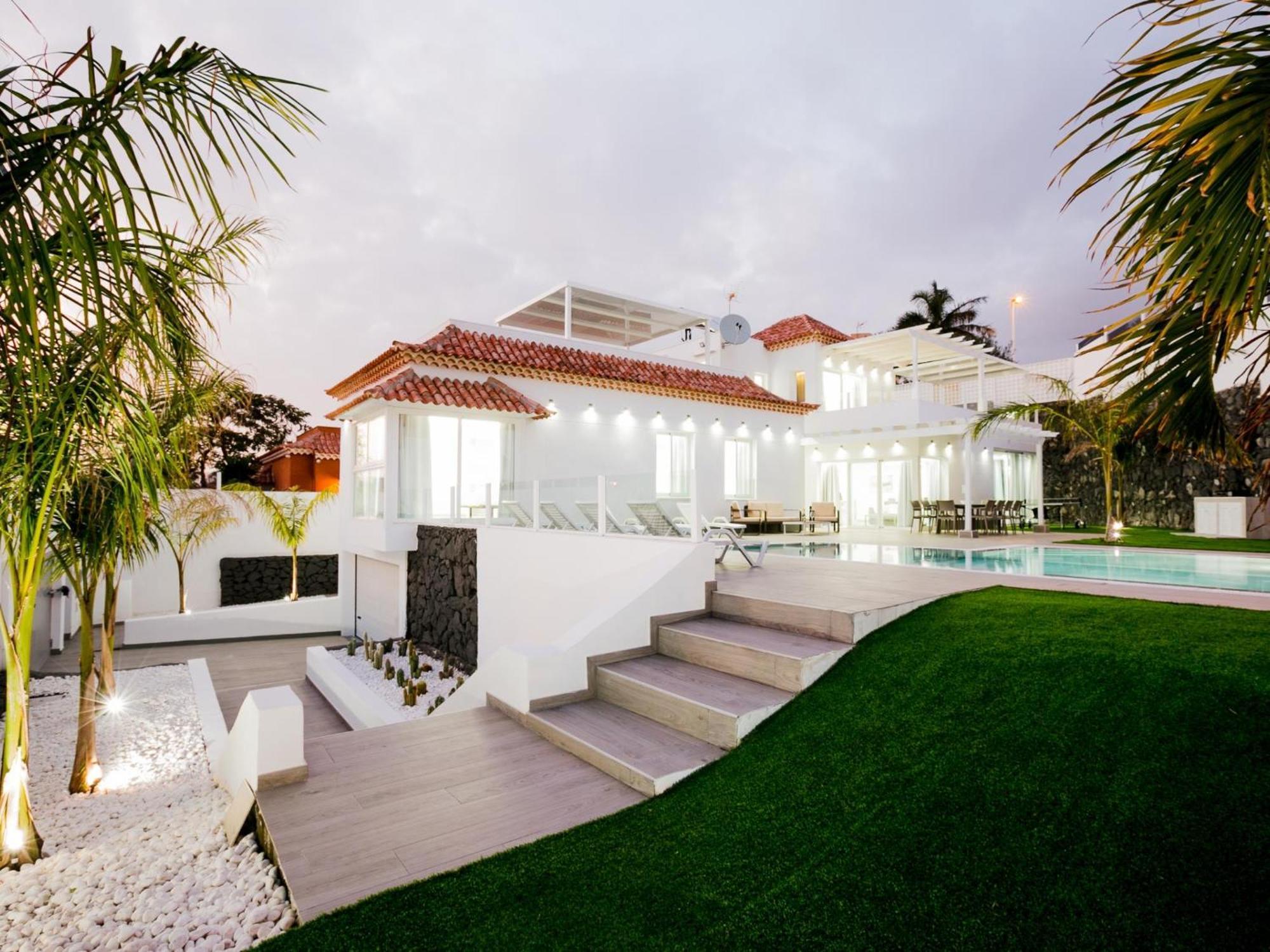 Villa Elite: Your Private Haven Of Prestige Costa Adeje  Bagian luar foto